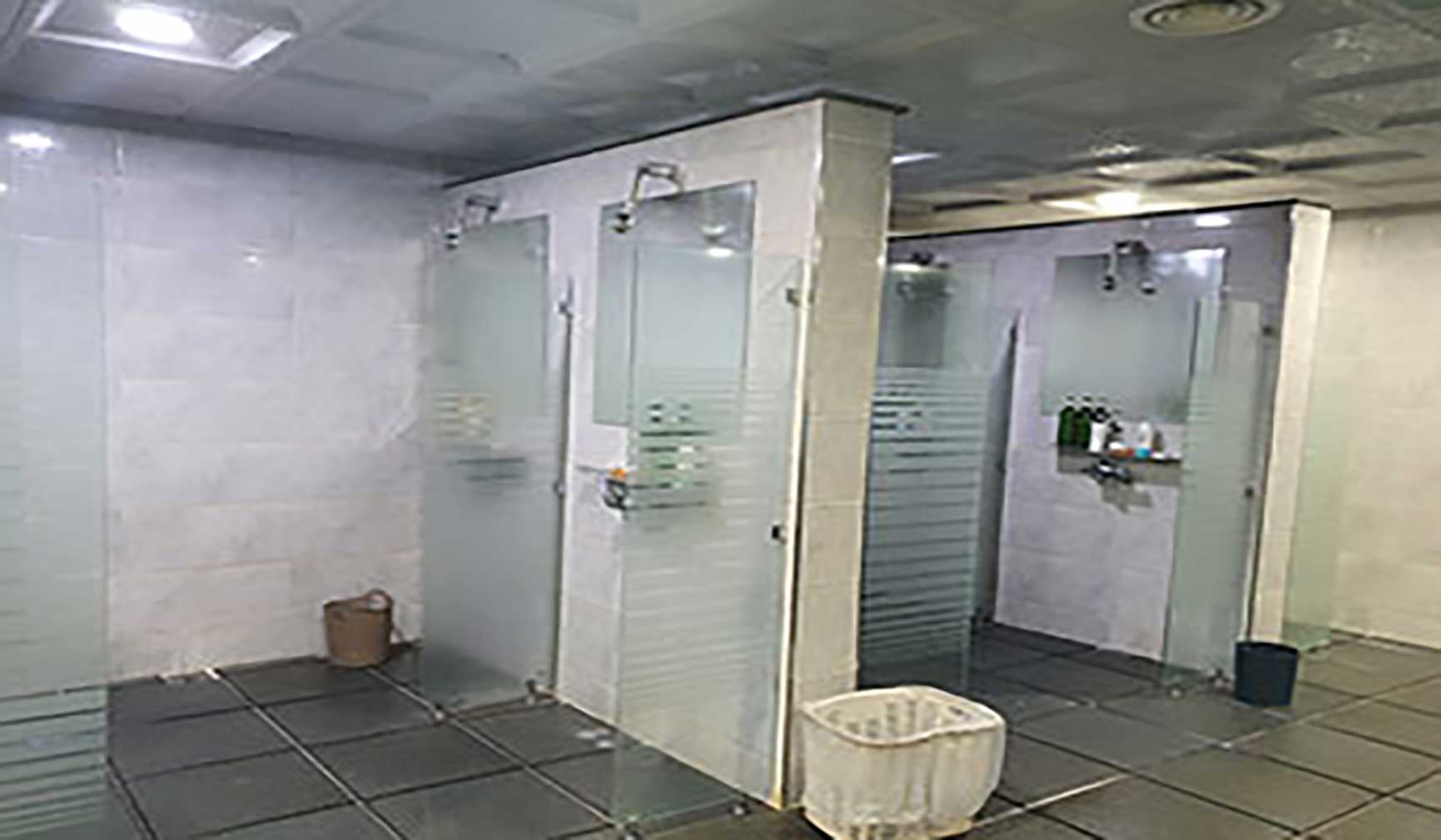 대전 둔산동 풍류스파 샤워용품이 있는 샤워실 실제 샵사진